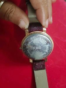 Stylish Women&#39;s Watch with Guiter Dial