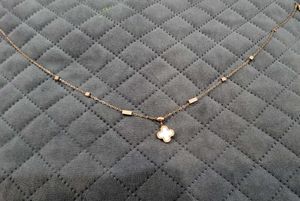 Black and White Shell Roman Chain