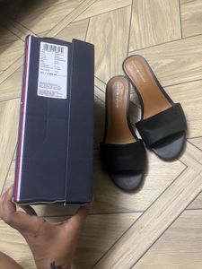 Authentic Tommy Hilfiger Leather Slim Heels