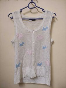 vest top .
