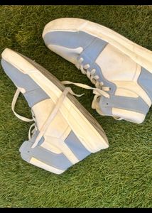 ZUDIO SNEAKERS (Good Condition)