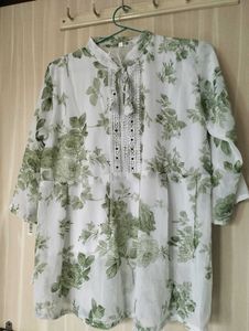 Floral Print Top💚