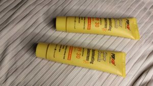 Combo Of 2 Pop Xo Illuminating Tinted Sunscreen
