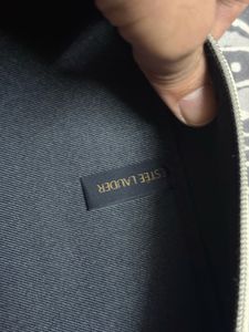 Este Lauder Cosmetic Bag original