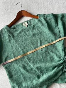 🍀Rareism Textured Green top - Xxs/35”