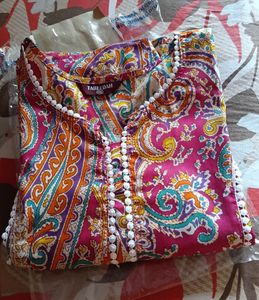 Tabeedah XXL Pink Paisley Top