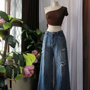 H&M One Shoulder Crop Top