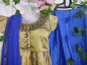 Ethinic Gown Type Kurta With Skirt And Shawl