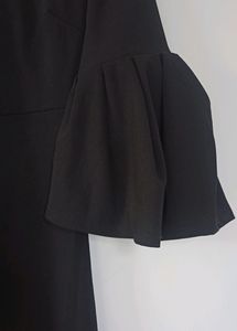 Black Aline midi Dress