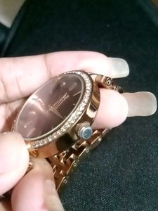 DRESS BERRY WATCH NO 2211556
