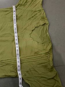 Elegant Olive Green Kurta Set 2