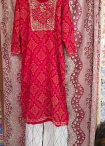 Embroidered Bandhani Print Kurta Set