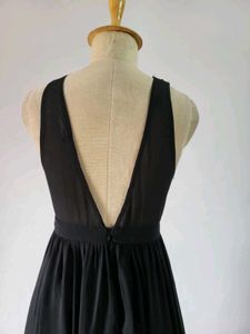 Chic Black Halter Maxi Dress