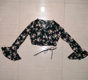 Cute Wrap Top🎀