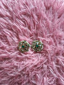Emerald Kundan Stud Earrings