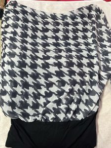 Houndstooth Top - Black/White