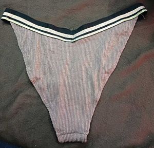 Ribbed Thong🖤 with Glitter Detail