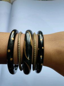 Set of chunky Bangles