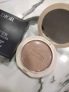 Dior Face Highlighter