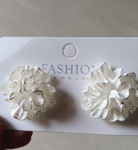 Flower Stud Earring🎀