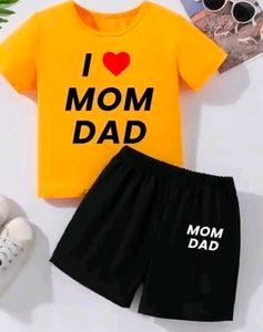 Cute 'I <3 Mom Dad' Outfit