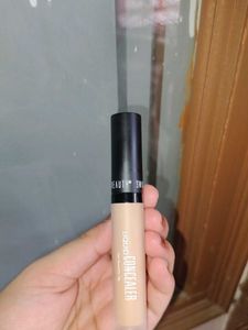 Swiss Beauty Liquid Concealer Shade 03 Light Moyen