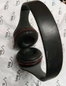 Headphones -charg Sys Black &amp; Red Good Conditio
