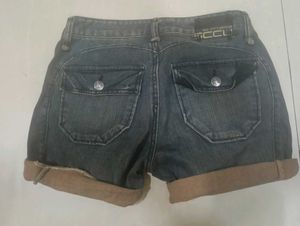 low waist shorts