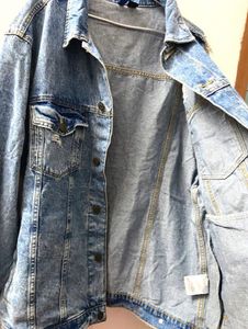 H&amp;amp;M Unisex Distressed Denim Jacket