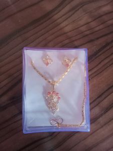 Women Necklace And Earrings Set