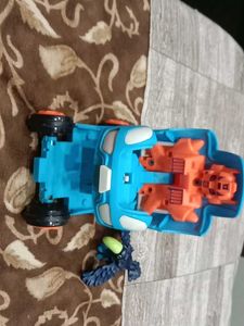 Talking Tom Hero Dash Vehicle &amp; Bird