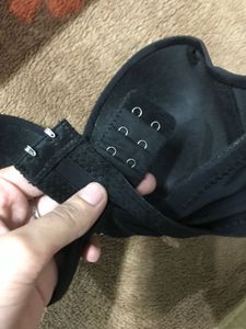 Heavily Padded Strapless Black Bra