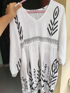 Womens Printed Top