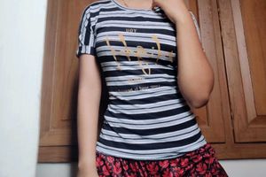 Stylish Body Hugging Tshirt