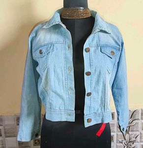 BOGO🎁Buy One Get 1 Free🎁Size Small Denim Jacket
