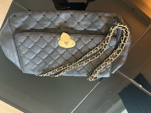 Chic Black Handbag - Brand LOVCAT Paris