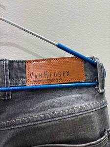 Men’s Gray Denim Jeans