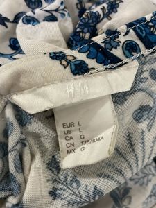 H&amp;M Paisley Print Blouse