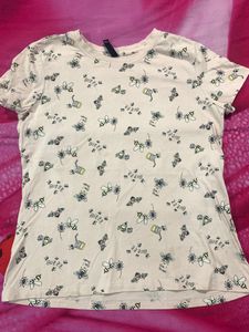 Baby Pink Bee Print Tshirt