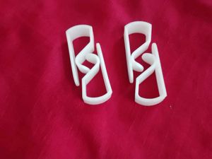 White Plastic Clips (Set of 4)