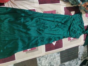 Elegant Emerald One-Shoulder Gown - Satin