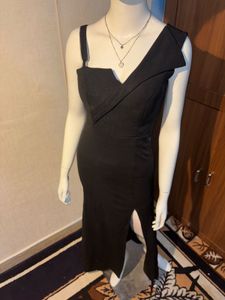 Elegant Black Maxi Dress