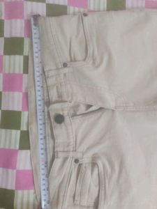 Beige Jeans