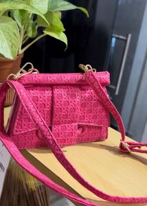 SAVANA Solid Box crossbody Bag