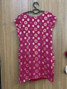 Square Neck Shine Red Kurta For Women