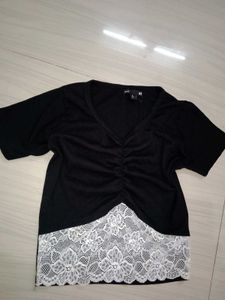 black laced top