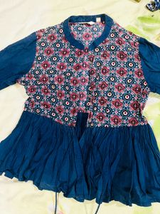 Max Patterned Blue Top