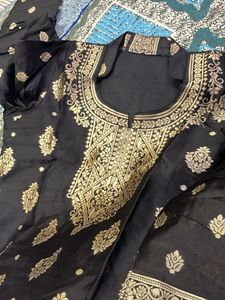 Black &amp; Gold Embellished Banarsi Salwar Kameez
