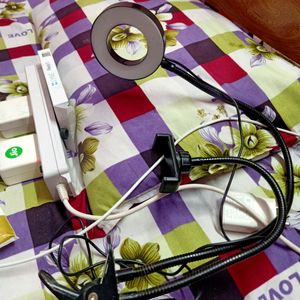 Mobile Stand With Ring Light