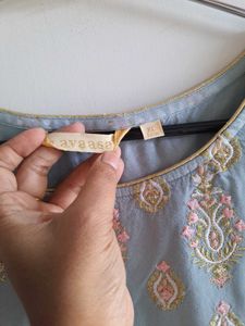 Avassa Kurta